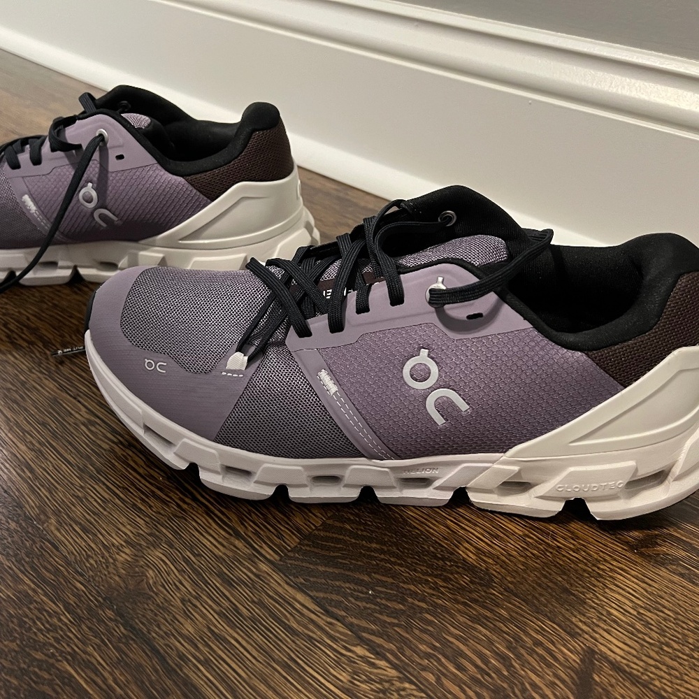 On Clouds Cloudflyer 4